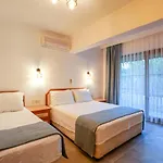 招待所 Ova Butik 3*